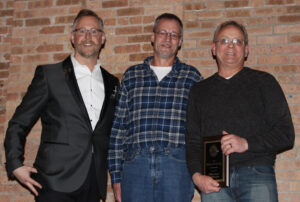 Coffee shop owners accept Baraboo Chamber award
